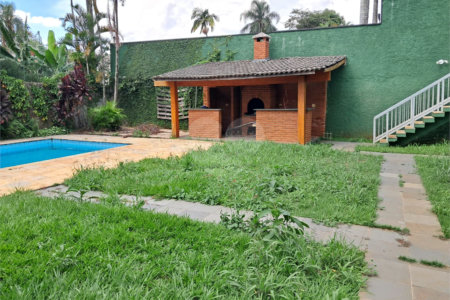 Sobrado para alugar com 4 quartos, sendo 2 suítes, em Interlagos, São Paulo, SP