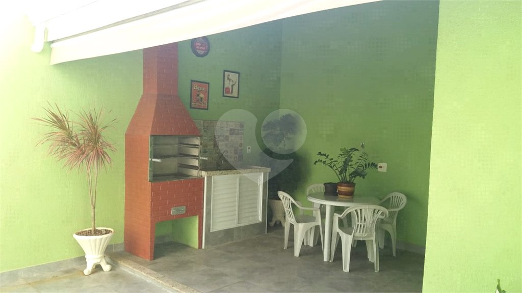 Casa à venda com 3 quartos, sendo 1 suíte, em Nova Cerejeira, Atibaia, SP