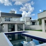 Sobrado à venda com 3 suítes em Vila Esperia Ou Giglio, Atibaia, SP
