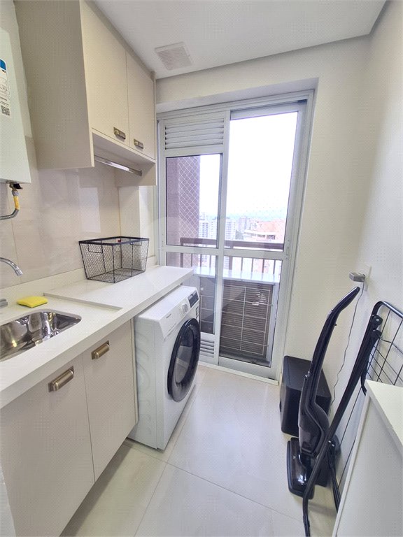 Apartamento à venda com 3 quartos, sendo 1 suíte,  em Vila Andrade, São Paulo, SP