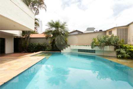 Casa à venda com 4 suítes em Alto da Lapa, São Paulo, SP