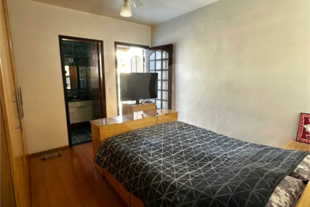 Sobrado à venda com 3 quartos, sendo 1 suíte, em Jardim Monte Kemel, São Paulo, SP