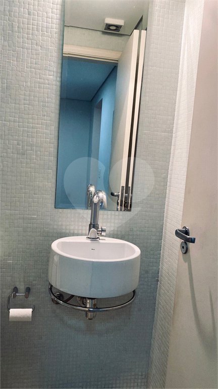 Casa à venda com 3 suítes no condomínio Vilas 2, São Paulo - SP