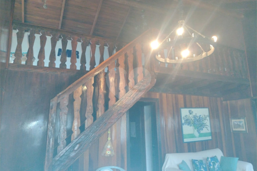 Casa à venda com 4 quartos, sendo 2 suítes,  no condomínio Cinco Lagos, Mairiporã - SP