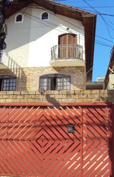 Casa à venda com 3 suítes em Vila Sônia, São Paulo, SP