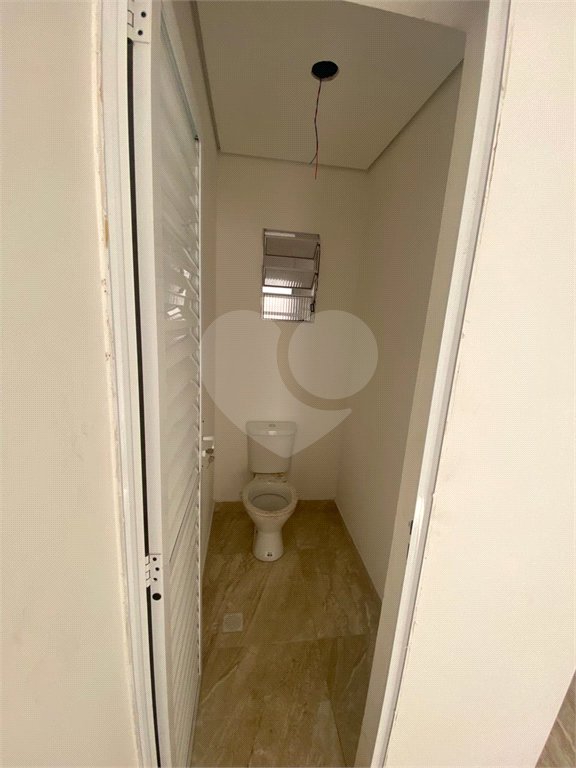 Casa para alugar com 2 suítes no condomínio Residencial Vila Amélia, Poá - SP