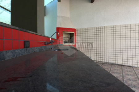 Casa à venda com 4 suítes no condomínio Estância Marambaia, Vinhedo - SP