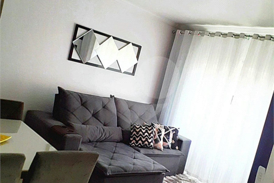 Casa à venda com 2 quartos, sendo 1 suíte, no condomínio Residencial Vila da Serra, São Paulo - SP
