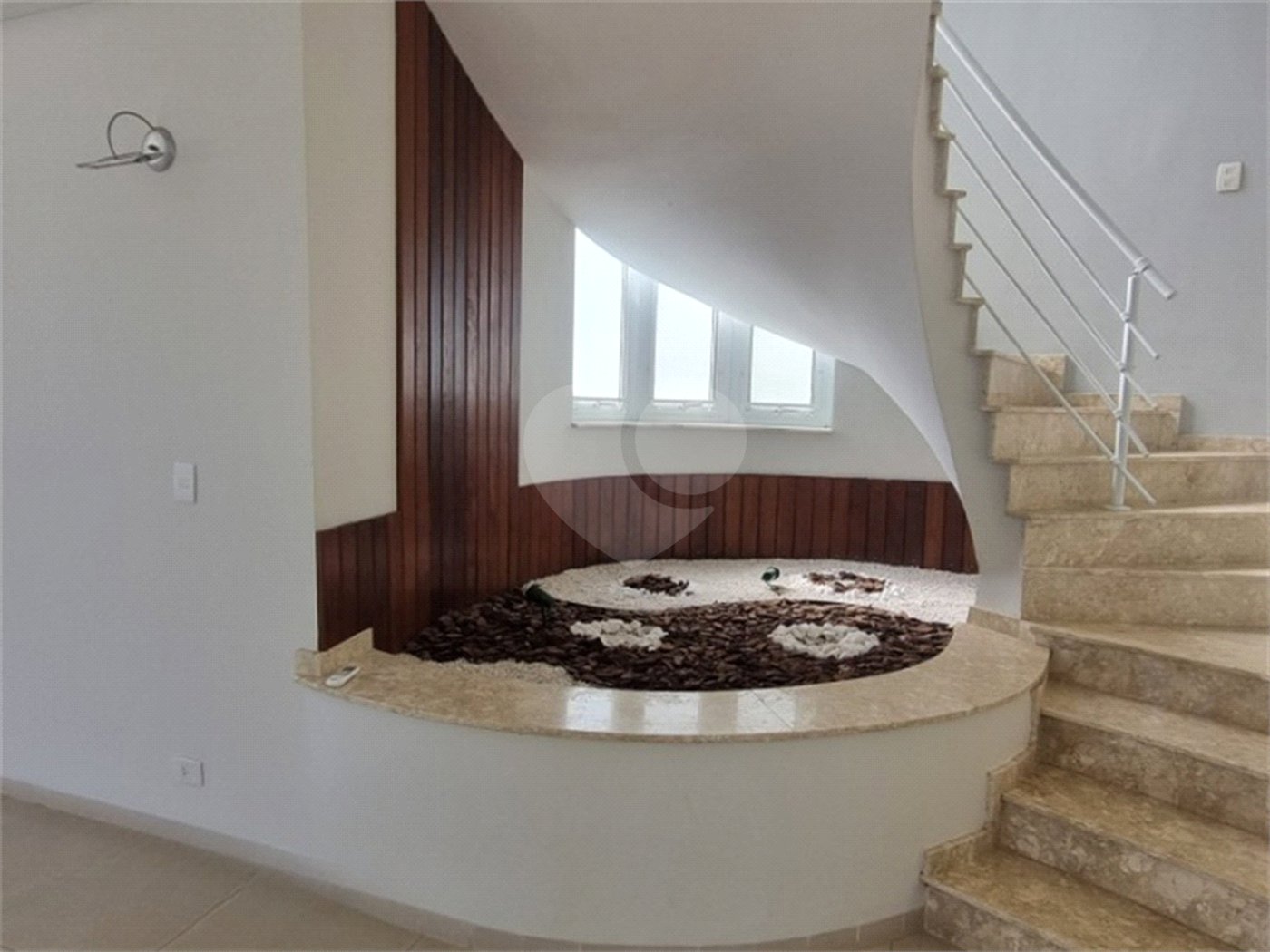 Casa à venda com 3 suítes no condomínio Residencial Terras de Vinhedo, Vinhedo - SP