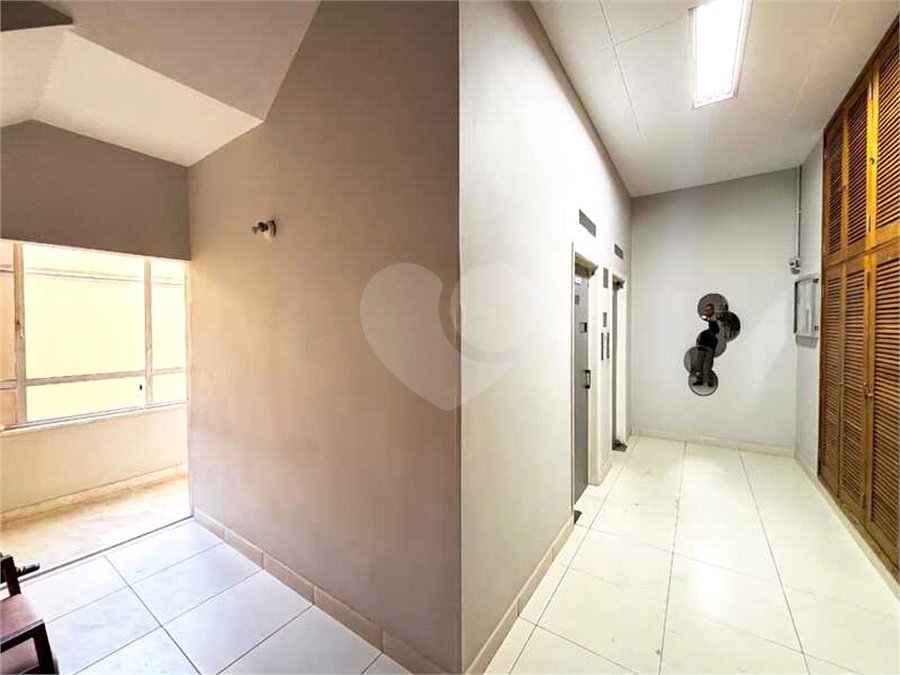 Apartamento à venda com 4 quartos, sendo 1 suíte, em Pinheiros, São Paulo, SP