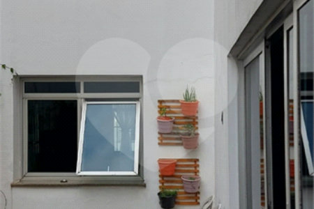 Sobrado à venda com 4 quartos, sendo 2 suítes,  em Jardim Franca, São Paulo, SP