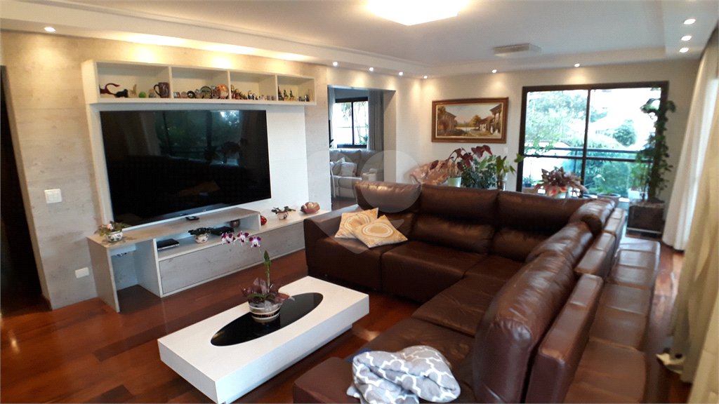 Apartamento à venda com 4 suítes em Santana, São Paulo, SP
