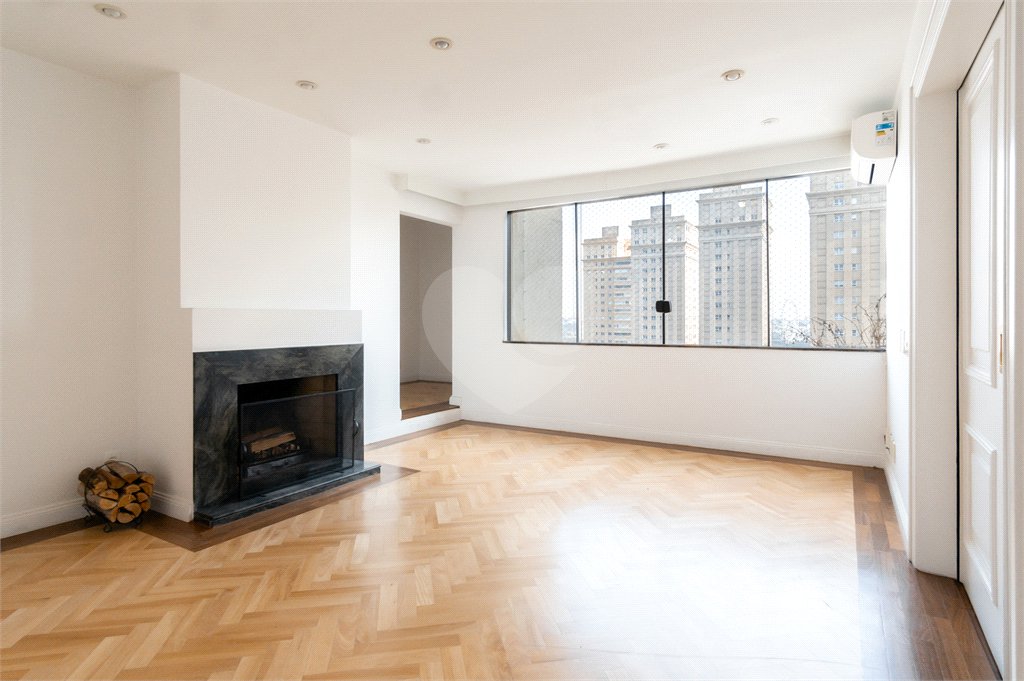 Duplex à venda com 6 quartos, sendo 4 suítes, em Alto de Pinheiros, São Paulo, SP