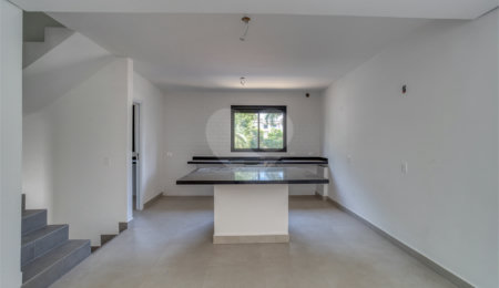 Casa à venda com 4 quartos, sendo 1 suíte,  no condomínio Cube Campo Belo, São Paulo - SP