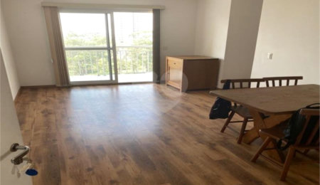 Apartamento à venda com 3 quartos, sendo 1 suíte,  em Vila Andrade, São Paulo, SP