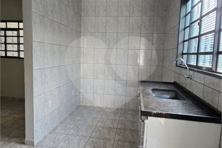 Casa para alugar com 1 quarto em Vila Suconasa, Araraquara, SP