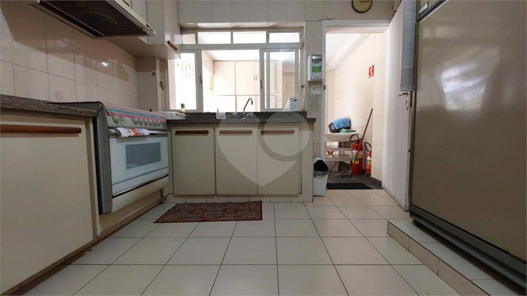 Casa à venda com 4 quartos, sendo 2 suítes,  em Vila Alexandria, São Paulo, SP