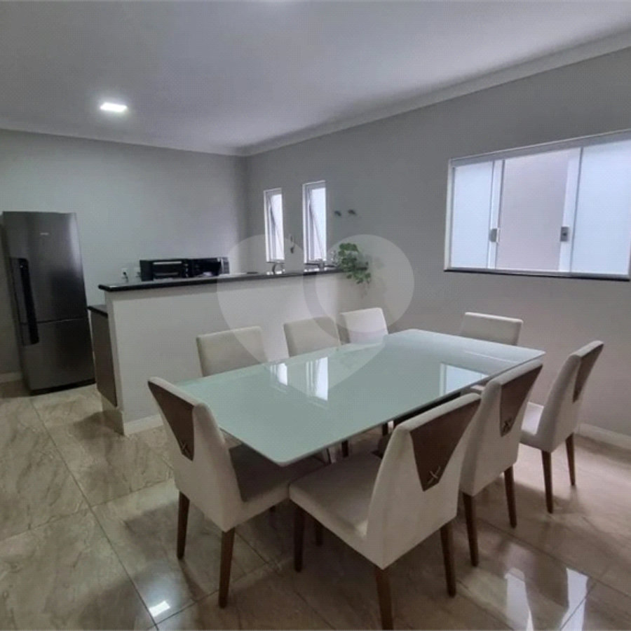 Casa à venda com 3 quartos, sendo 1 suíte, em Jardim Novo Mundo, Várzea Paulista, SP