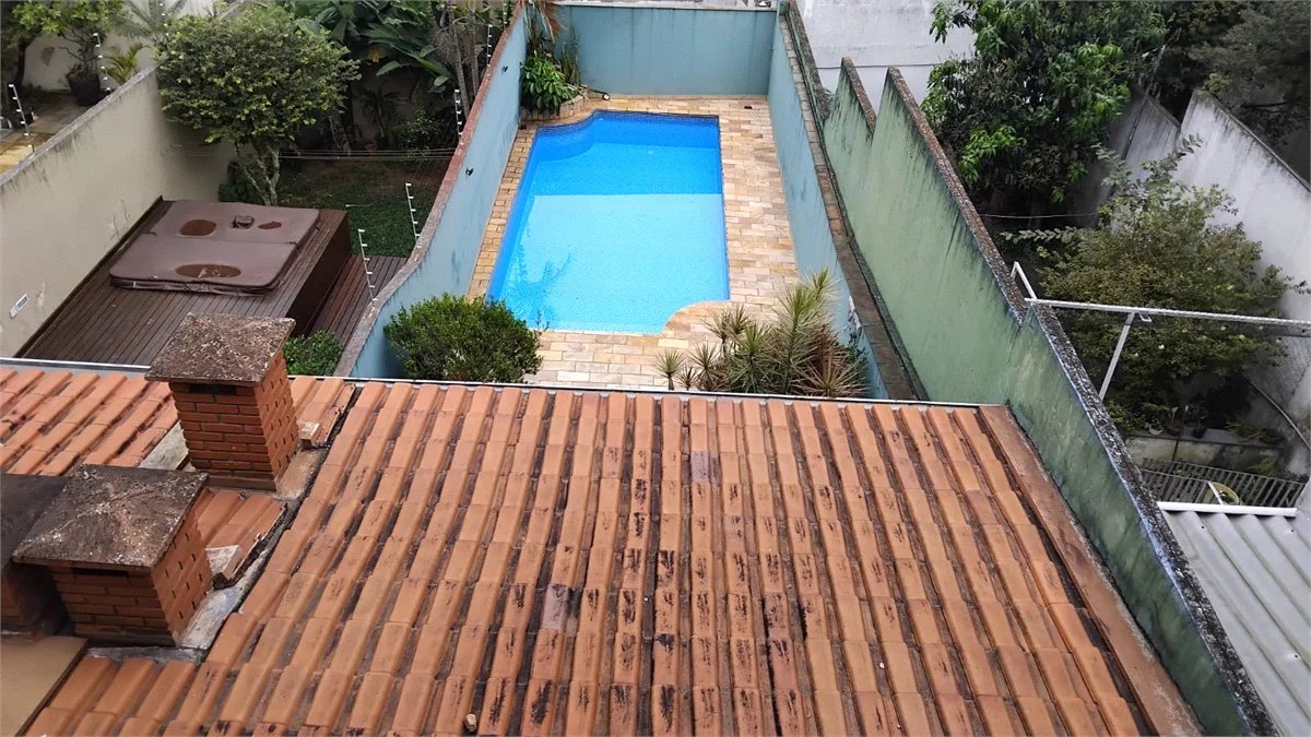 Casa à venda com 4 quartos, sendo 3 suítes, em Vila Polopoli, São Paulo, SP