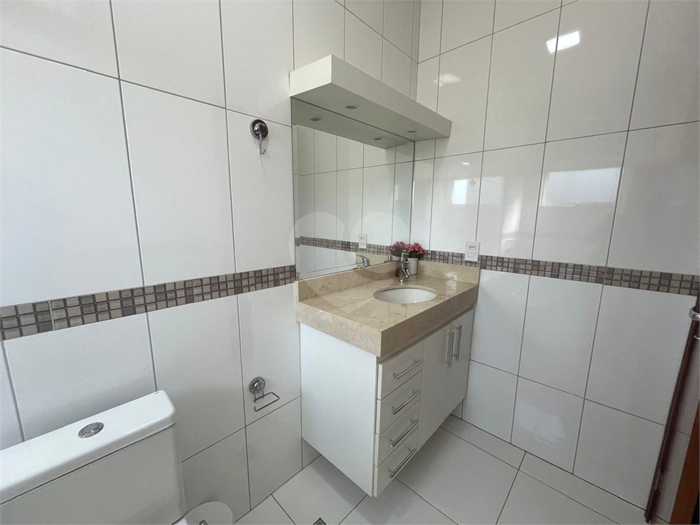 Casa à venda com 3 suítes no condomínio Lago da Serra, Araçoiaba da Serra - SP