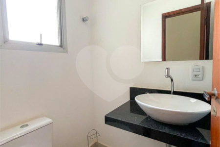 Apartamento à venda com 3 quartos, sendo 1 suíte, em Bosque da Saúde, Cuiabá, MT