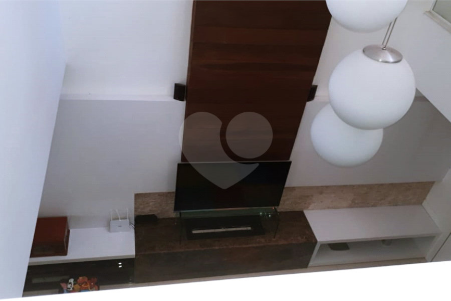 Casa à venda com 4 quartos, sendo 2 suítes, no condomínio Cond Residencial Villagio da Serra, São Paulo - SP