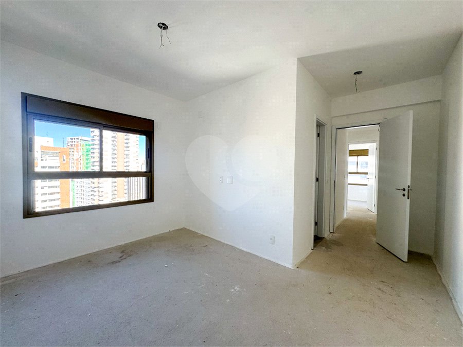 Apartamento à venda com 4 quartos, sendo 3 suítes,  em Vila Mariana, São Paulo, SP