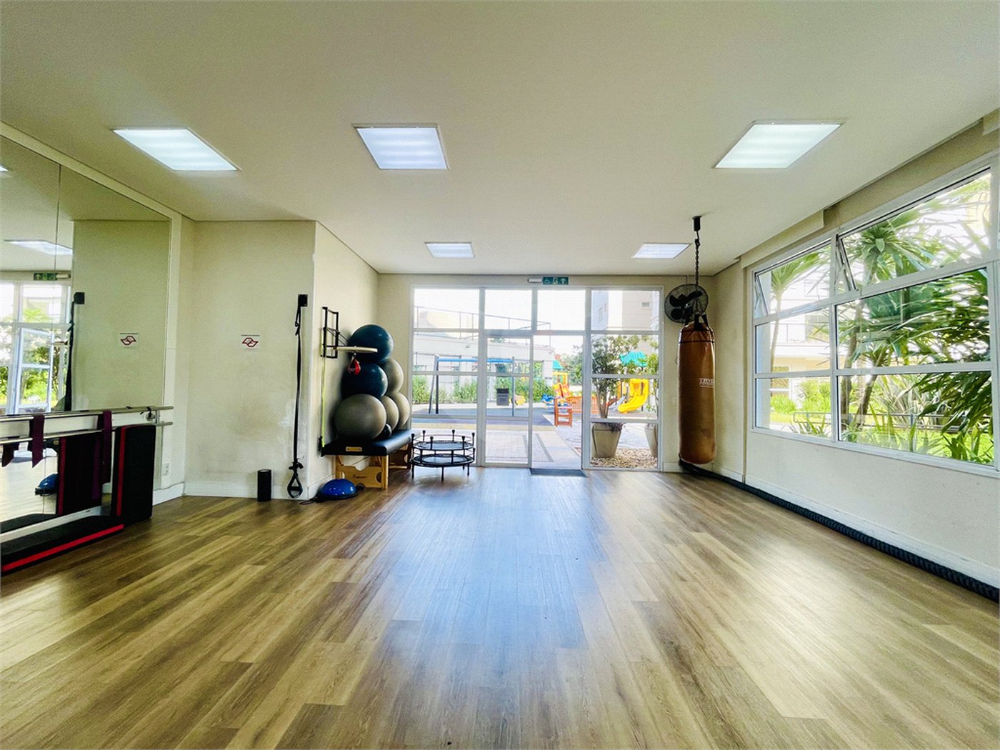 Apartamento à venda com 3 suítes em Vila Gilda, Santo André, SP