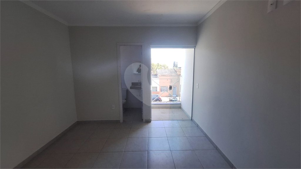 Casa de Vila à venda com 2 suítes em Vila Hortência, Sorocaba, SP