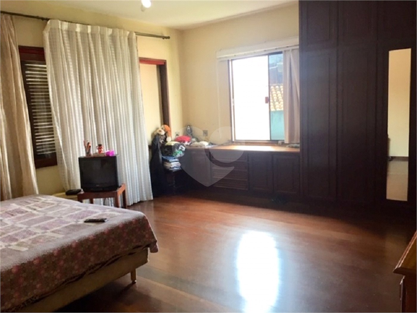 Sobrado à venda com 5 quartos, sendo 2 suítes,  em Tremembé, São Paulo, SP