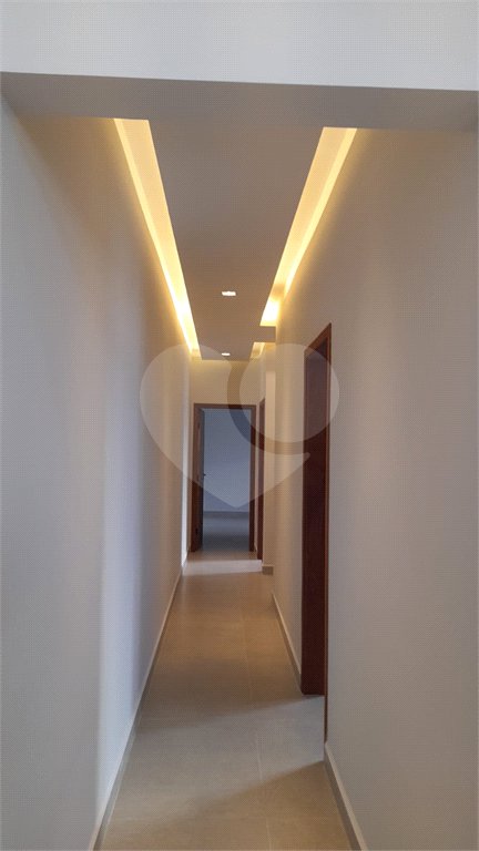 Casa à venda com 3 suítes no condomínio Jardim Laguna, Indaiatuba - SP