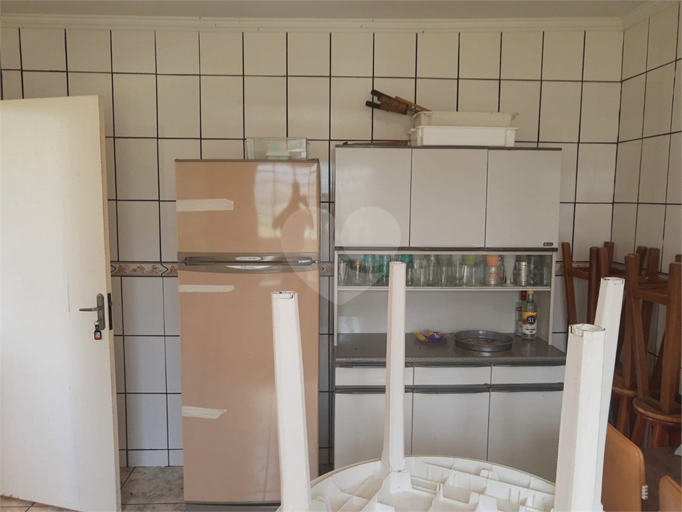 Chácara no condomínio Leila para venda