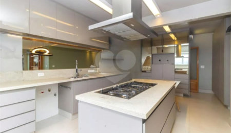 Apartamento à venda com 4 quartos, sendo 2 suítes,  em Ipiranga, São Paulo, SP