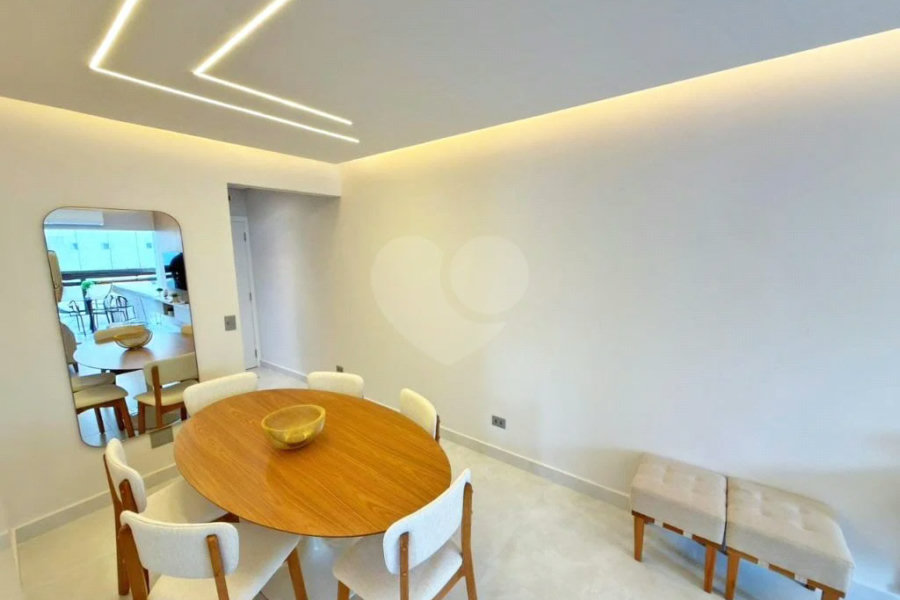 Apartamento à venda com 2 quartos, sendo 1 suíte,  em Riviera de São Lourenço, Bertioga, SP