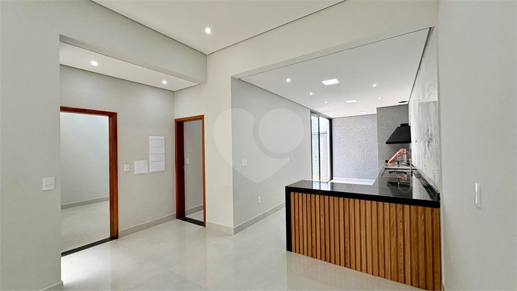 Casa à venda com 3 suítes no condomínio Terras de São Francisco, Sorocaba - SP