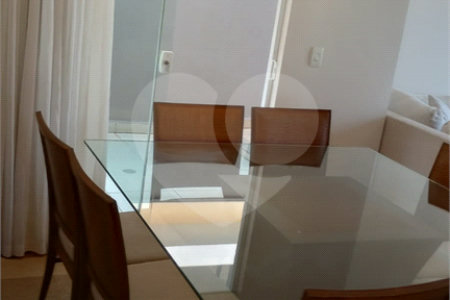 Casa à venda com 3 suítes no condomínio Picollo, Louveira - SP