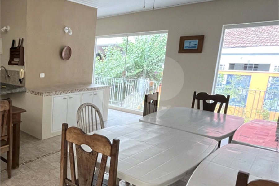 Sobrado à venda com 5 quartos, sendo 4 suítes, em Tremembé, São Paulo, SP