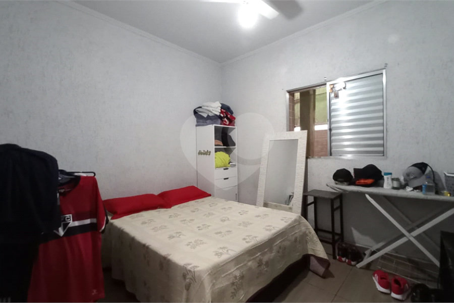 Sobrado à venda com 6 quartos, sendo 1 suíte,  em Vila Medeiros, São Paulo, SP