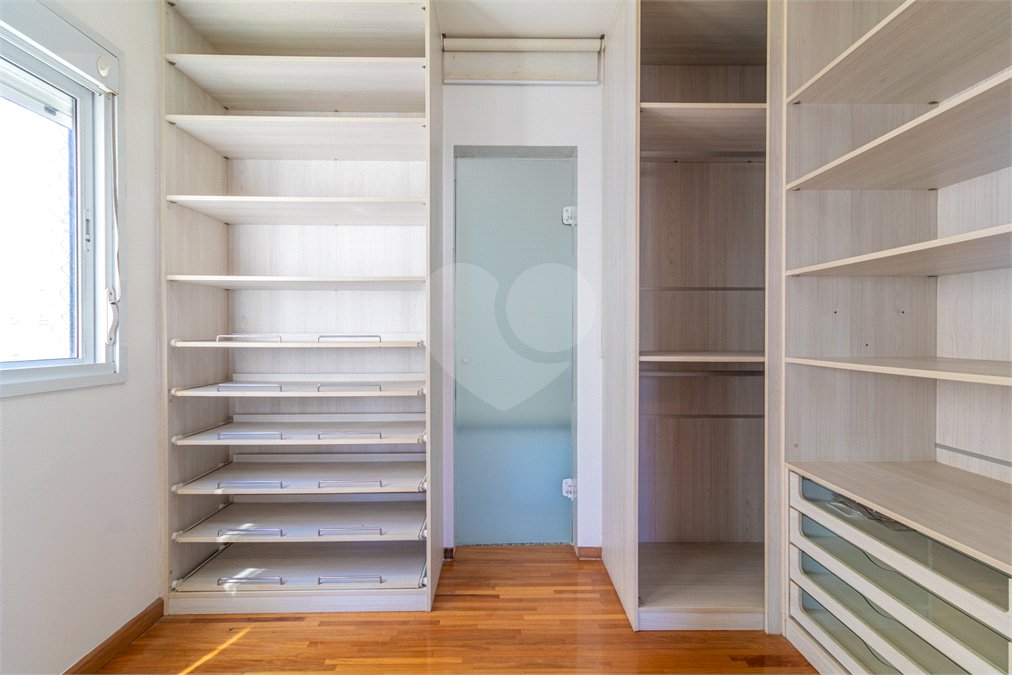 Apartamento à venda com 3 suítes em Brooklin, São Paulo, SP