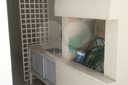 Casa à venda com 4 quartos, sendo 2 suítes, no condomínio Vila D'amalfi, Sorocaba - SP