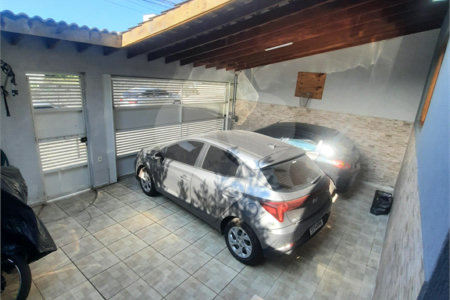 Sobrado à venda com 3 quartos, sendo 1 suíte,  em Jardim Nathalie, Mogi das Cruzes, SP