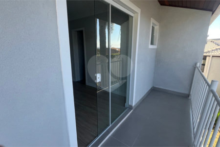 Sobrado à venda com 4 quartos, sendo 3 suítes, em Jardim Paulista, Atibaia, SP