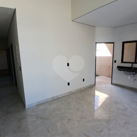 Casa à venda com 3 quartos, sendo 1 suíte,  no condomínio Jardim, Sorocaba - SP