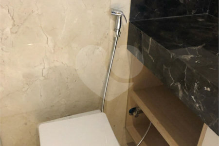 Apartamento à venda com 4 suítes em Vila Suzana, São Paulo, SP