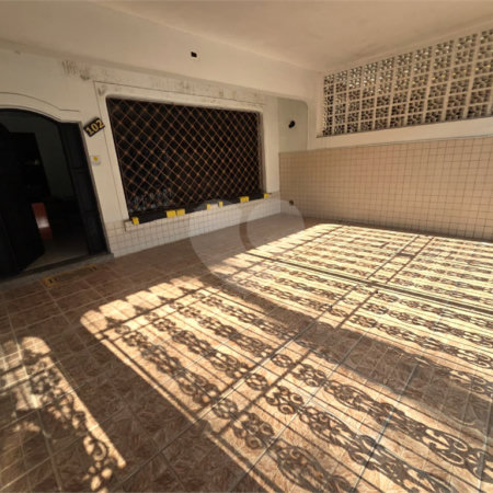 Sobrado à venda ou para alugar com 6 quartos, sendo 2 suítes, em Santana, São Paulo, SP