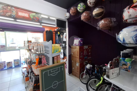 Sobrado à venda com 6 quartos em Campo Belo, São Paulo, SP