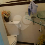 Casa à venda com 3 quartos, sendo 1 suíte, no condomínio Residencial Água Fria, São Paulo - SP