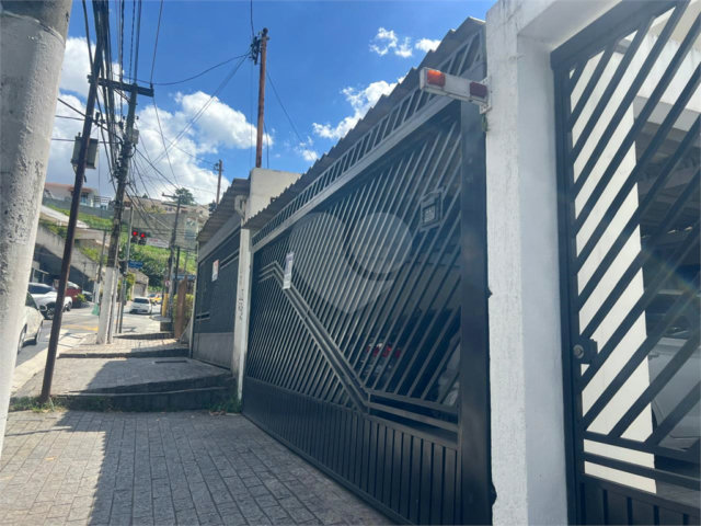 Sobrado à venda com 3 quartos em Santana, São Paulo, SP