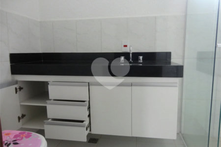 Casa de Vila à venda com 3 suítes em João Xxiii, Vinhedo, SP