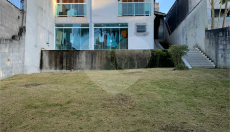 Casa à venda com 3 quartos, sendo 1 suíte,  em Vila Suissa, Mogi das Cruzes, SP